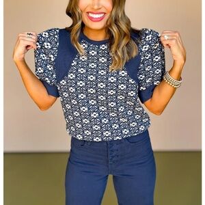 Entro Navy Floral Jacquard
Ribbed Detail Short Sleeve
Top